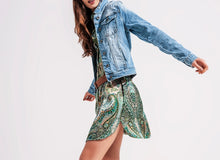 Load image into Gallery viewer, Leyla Skinny Fit Denim jacket
