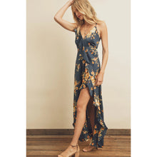 Load image into Gallery viewer, She&#39;s A Keeper Floral Print Maxi Dress
