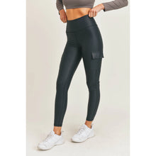 Load image into Gallery viewer, Jillian Foil High-Waisted Cargo Leggings

