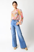 Load image into Gallery viewer, Katherine Floral Button Down Blouse
